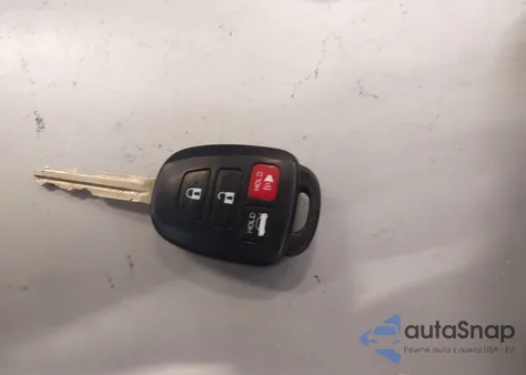 2015 Toyota Corolla S Plus z USA, uszkodzony, nr VIN 5YFBURHE2FP349595